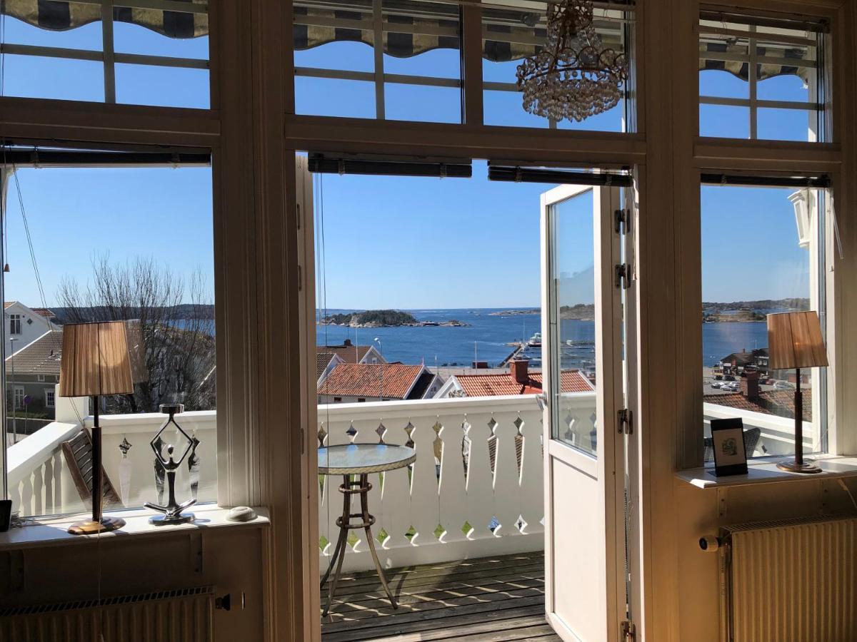 Vacker Vaning Med Havsutsikt I Stroemstads Centrum. Eksteriør bilde